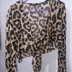 Leopard print long sleeve crop top